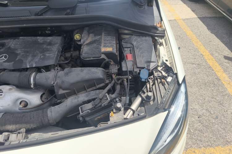 Used Mercedes-Benz B-Class 2015 B 260 Sport Edition Engine Bay Left
