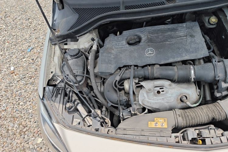 Used Mercedes-Benz B-Class 2015 B 200 Sport Edition Engine Bay Right