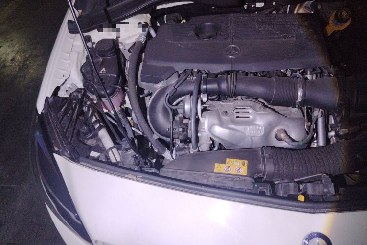 Used Mercedes-Benz B-Class 2015 B 200 Sport Edition Engine Bay Right