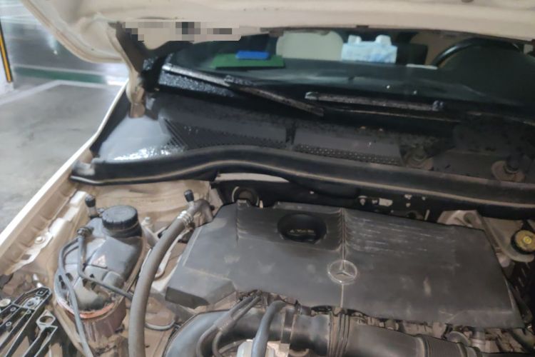 Used Mercedes-Benz B-Class 2015 B 200 Luxury Model Engine Bay Right