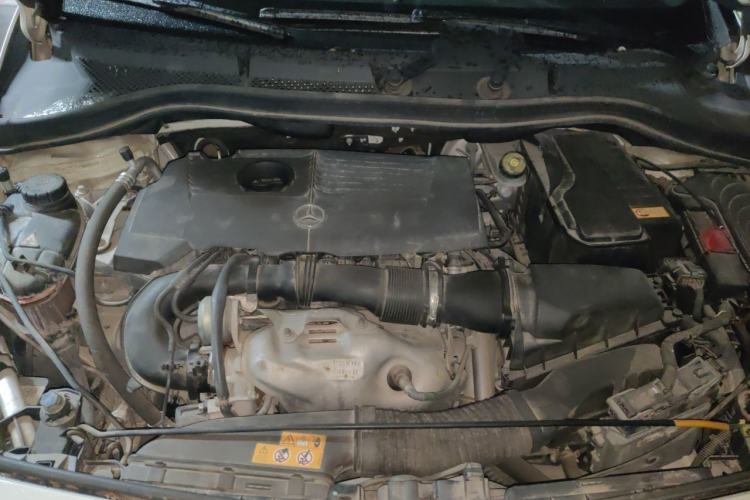 Used Mercedes-Benz B-Class 2015 B 200 Luxury Model Engine Bay