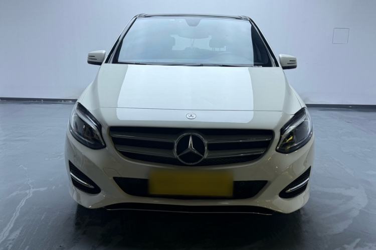 Used Mercedes-Benz B-Class 2015 B 200 Fashion Model Exterior 1