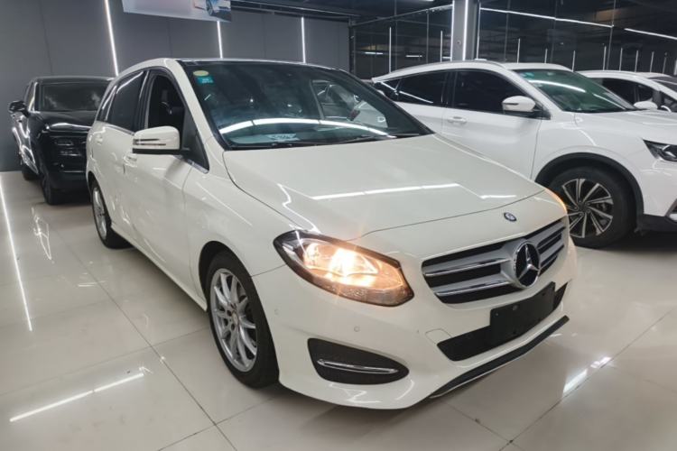 Used Mercedes-Benz B-Class 2015 B 200 Sport Edition Exterior 1