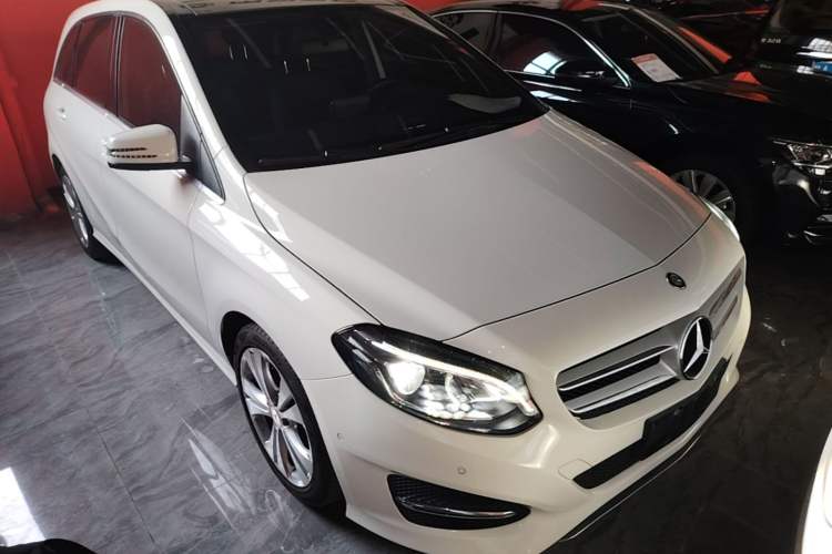 Used Mercedes-Benz B-Class 2015 B 200 Fashion Model Exterior 1