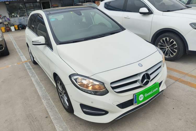 Used Mercedes-Benz B-Class 2015 B 200 Sport Edition Exterior 1