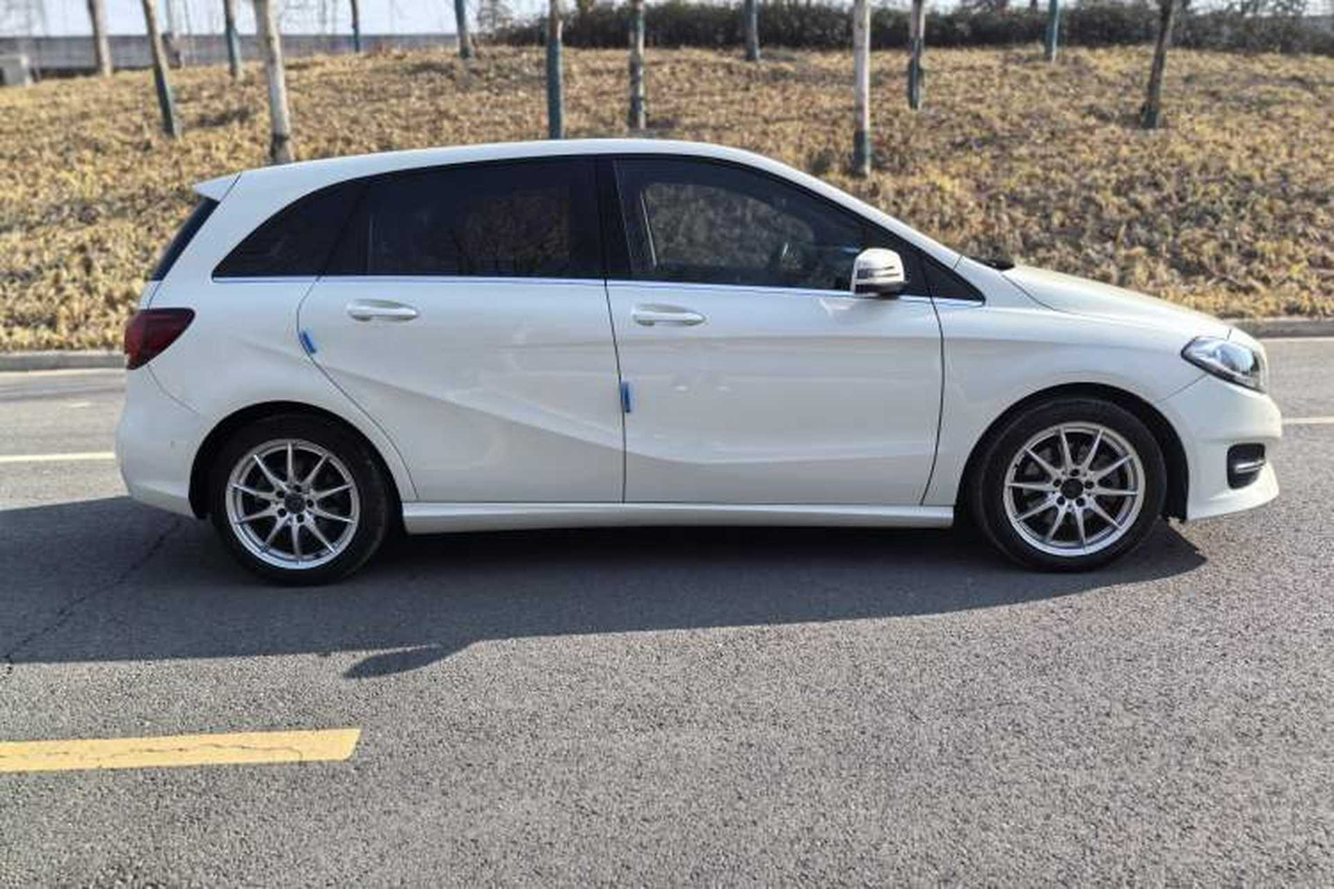 Used Mercedes-Benz B-Class 2015 B 200 Sport Edition Exterior 10