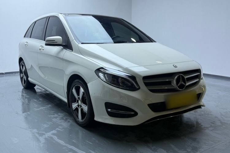 Used Mercedes-Benz B-Class 2015 B 200 Fashion Model Exterior 2