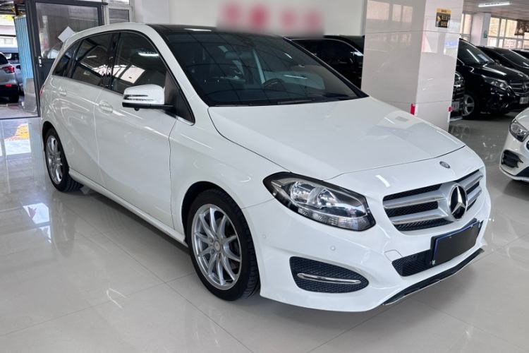 Used Mercedes-Benz B-Class 2015 B 200 Sport Edition Exterior 2