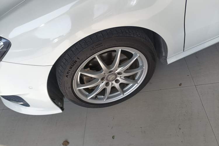 Used Mercedes-Benz B-Class 2015 B 200 Sport Edition Exterior 2