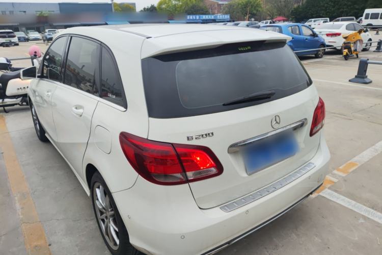 Used Mercedes-Benz B-Class 2015 B 200 Sport Edition Exterior 2