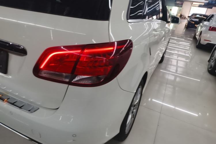 Used Mercedes-Benz B-Class 2015 B 200 Sport Edition Exterior 3
