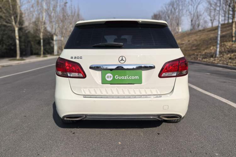 Used Mercedes-Benz B-Class 2015 B 200 Sport Edition Exterior 4