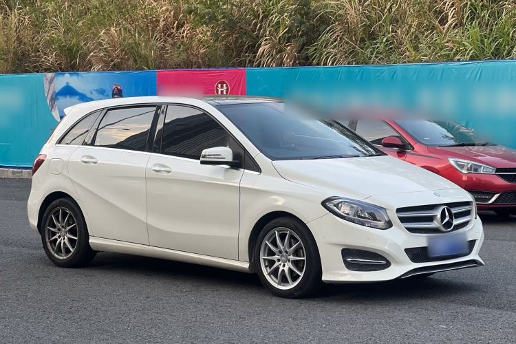 Used Mercedes-Benz B-Class 2015 B 200 Sport Edition Exterior 4