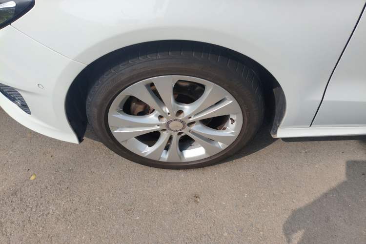 Used Mercedes-Benz B-Class 2015 B 200 Fashion Model Exterior 4