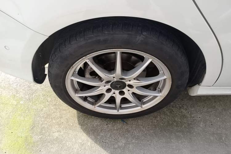 Used Mercedes-Benz B-Class 2015 B 200 Sport Edition Exterior 5