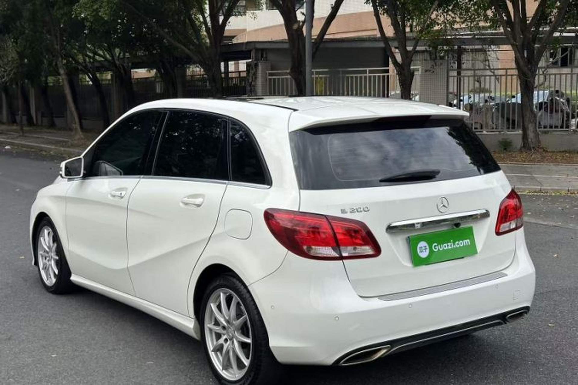 Used Mercedes-Benz B-Class 2015 B 200 Sport Edition Exterior 5