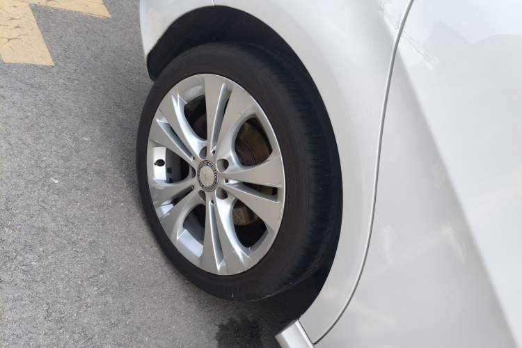 Used Mercedes-Benz B-Class 2015 B 200 Fashion Model Exterior 5
