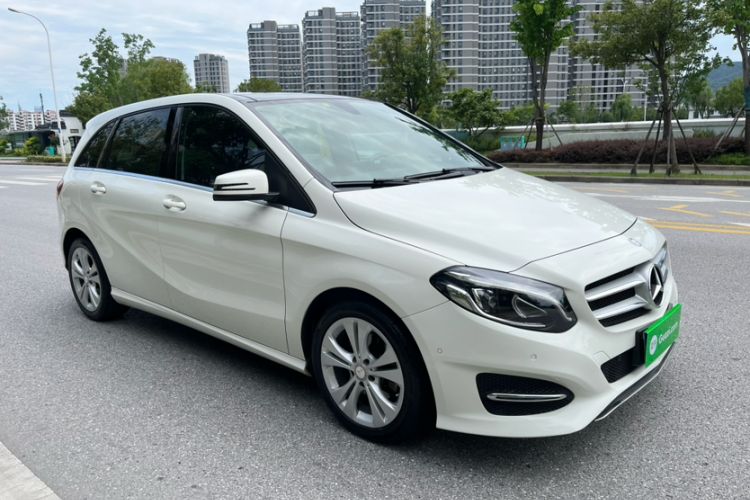 Used Mercedes-Benz B-Class 2015 B 200 Fashion Model Exterior 6