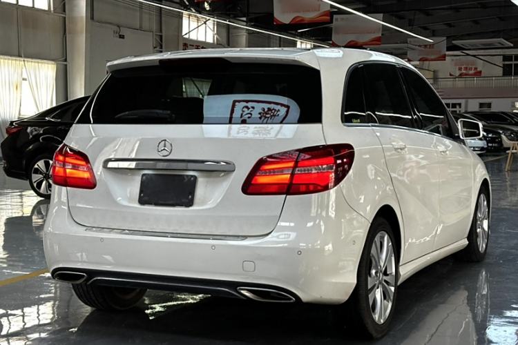 Used Mercedes-Benz B-Class 2015 B 200 Fashion Model Exterior 6
