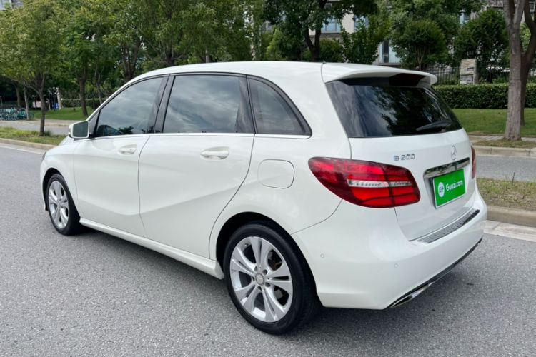 Used Mercedes-Benz B-Class 2015 B 200 Fashion Model Exterior 7