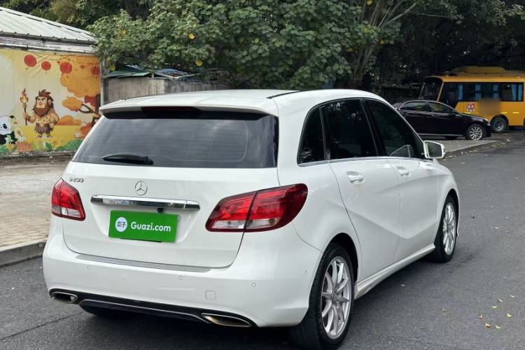 Used Mercedes-Benz B-Class 2015 B 200 Sport Edition Exterior 7