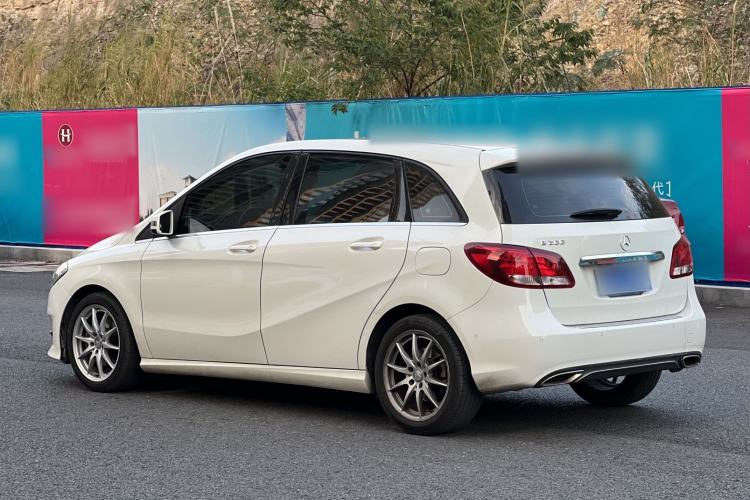 Used Mercedes-Benz B-Class 2015 B 200 Sport Edition Exterior 7