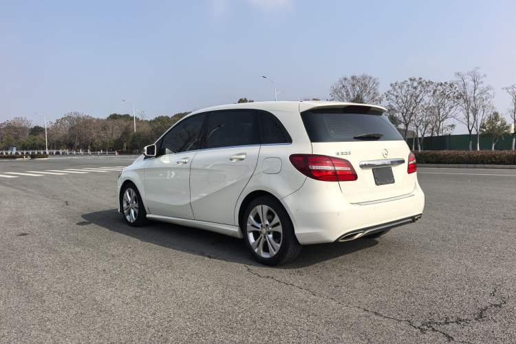 Used Mercedes-Benz B-Class 2015 B 200 Fashion Model Exterior 7