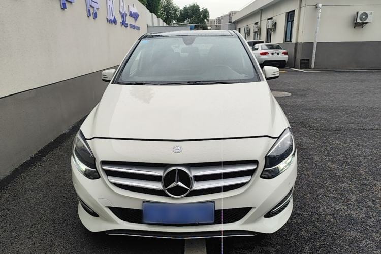 Used Mercedes-Benz B-Class 2015 B 200 Sport Edition Front