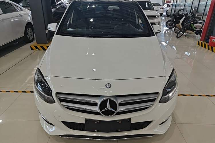 Used Mercedes-Benz B-Class 2015 B 200 Sport Edition Front