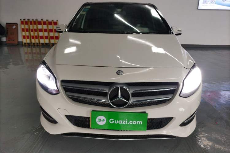 Used Mercedes-Benz B-Class 2015 B 200 Sport Edition Front