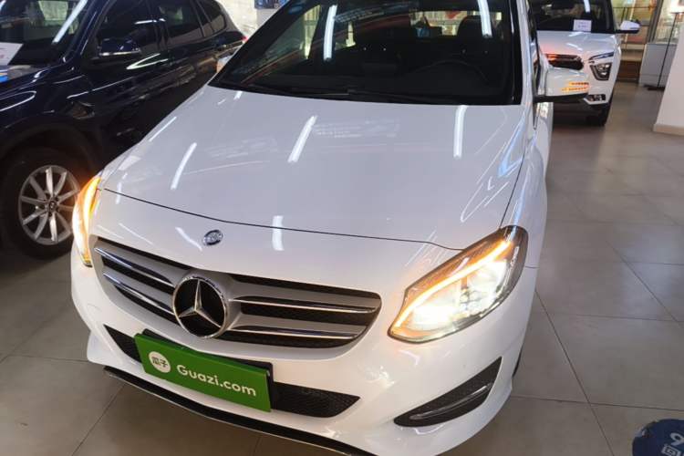 Used Mercedes-Benz B-Class 2015 B 200 Fashion Model Front