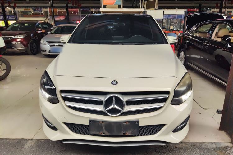 Used Mercedes-Benz B-Class 2015 B 200 Sport Edition Front