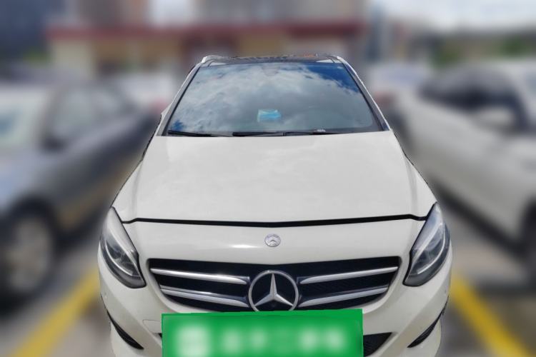 Used Mercedes-Benz B-Class 2015 B 200 Luxury Model Front