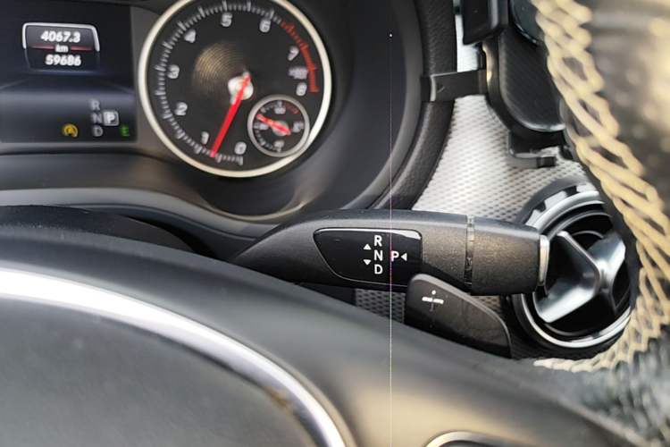 Used Mercedes-Benz B-Class 2015 B 200 Sport Edition Gear Lever