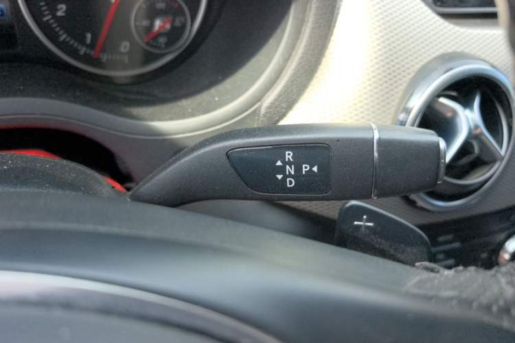 Used Mercedes-Benz B-Class 2015 B 200 Sport Edition Gear Lever