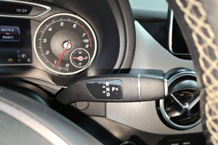 Used Mercedes-Benz B-Class 2015 B 200 Sport Edition Gear Lever
