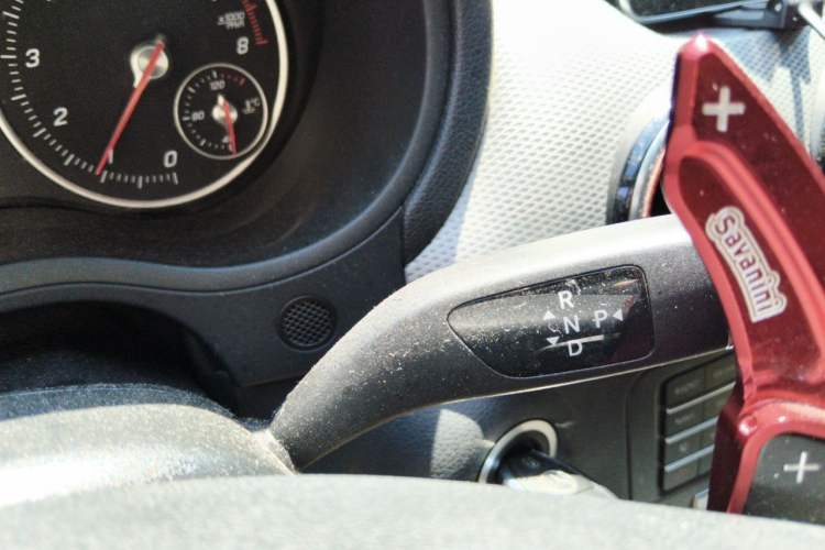 Used Mercedes-Benz B-Class 2015 B 200 Sport Edition Gear Lever