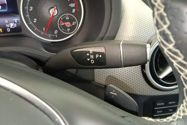 Used Mercedes-Benz B-Class 2015 B 200 Sport Edition Gear Lever