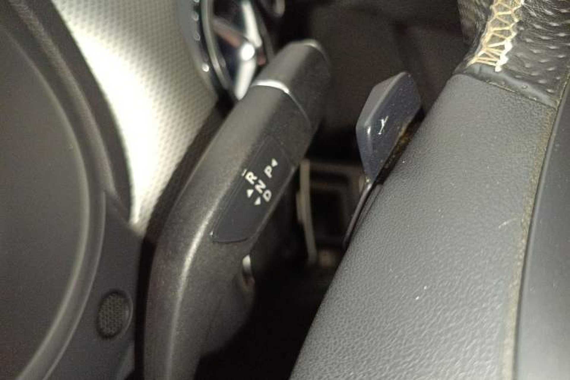 Used Mercedes-Benz B-Class 2015 B 200 Sport Edition Gear Lever