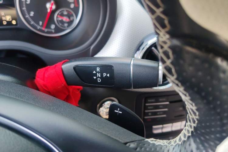 Used Mercedes-Benz B-Class 2015 B 200 Sport Edition Gear Lever