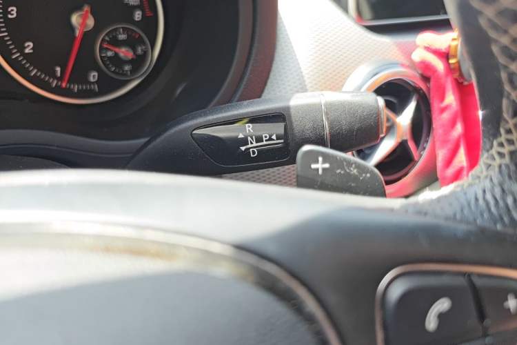Used Mercedes-Benz B-Class 2015 B 200 Sport Edition Gear Lever