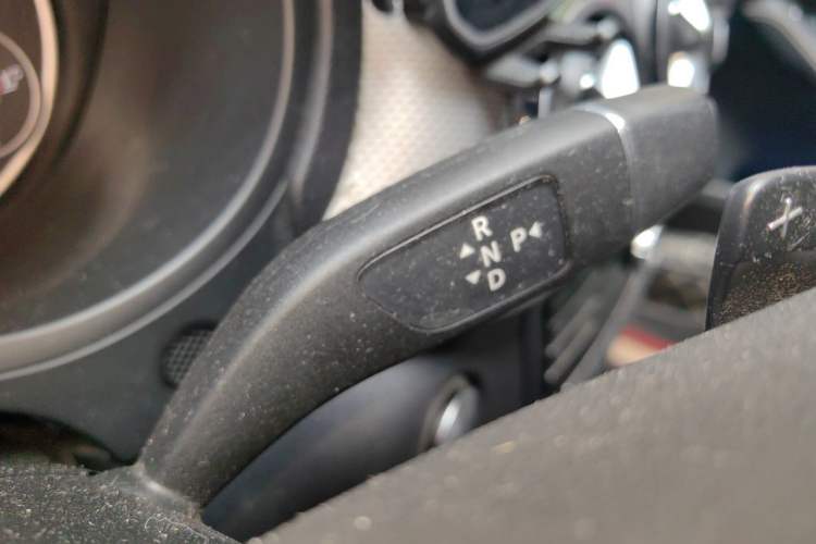 Used Mercedes-Benz B-Class 2015 B 200 Sport Edition Gear Lever