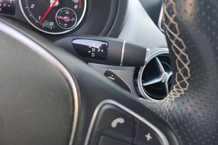 Used Mercedes-Benz B-Class 2015 B 200 Sport Edition Gear Lever