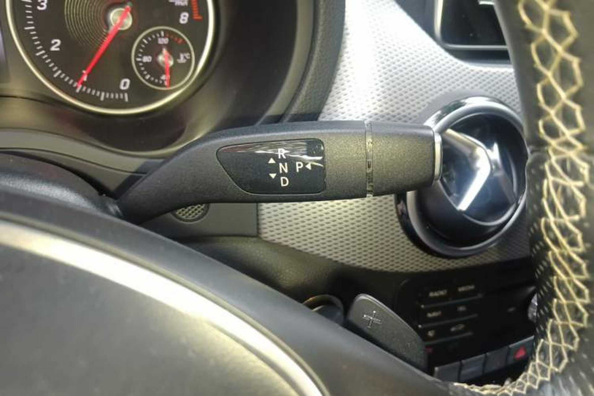 Used Mercedes-Benz B-Class 2015 B 200 Fashion Model Gear Lever