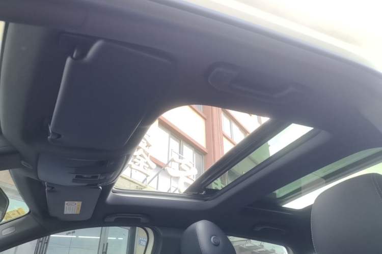 Used Mercedes-Benz B-Class 2015 B 200 Fashion Model Headliner