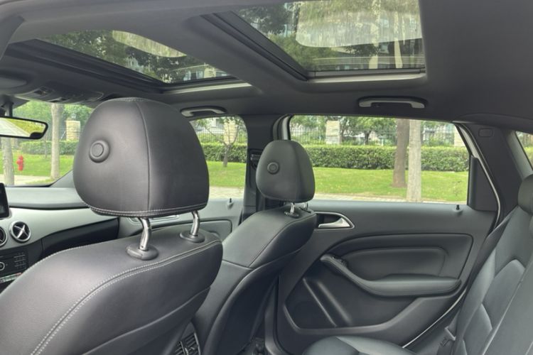Used Mercedes-Benz B-Class 2015 B 200 Fashion Model Headliner