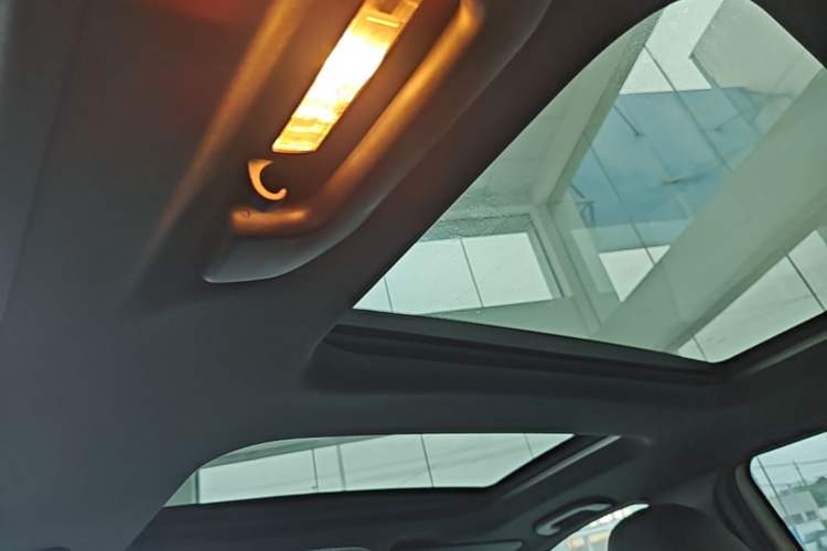 Used Mercedes-Benz B-Class 2015 B 200 Luxury Model Headliner
