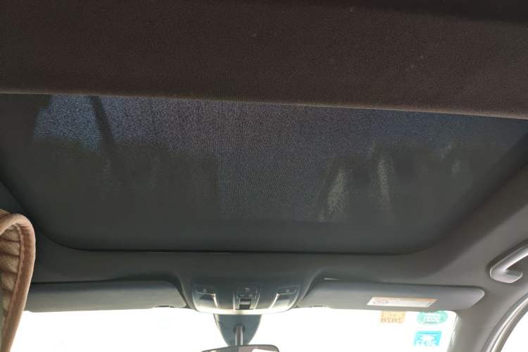 Used Mercedes-Benz B-Class 2015 B 200 Sport Edition Headliner