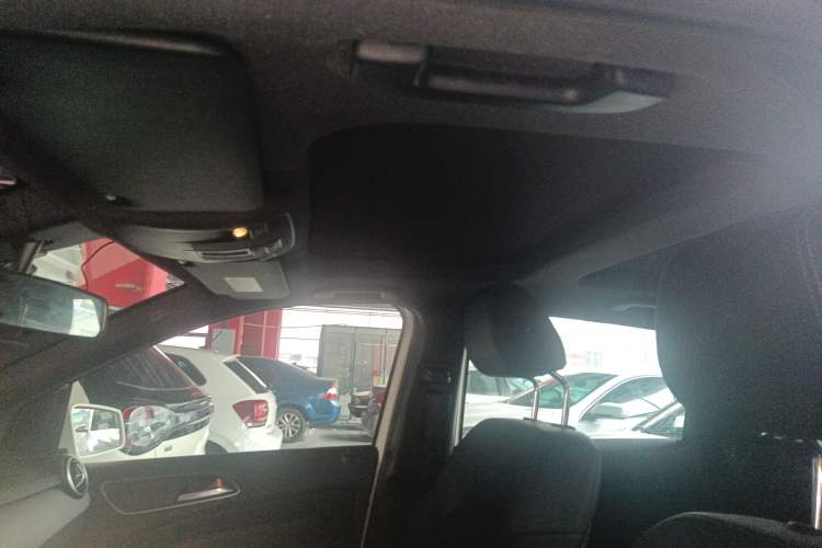 Used Mercedes-Benz B-Class 2015 B 200 Fashion Model Headliner