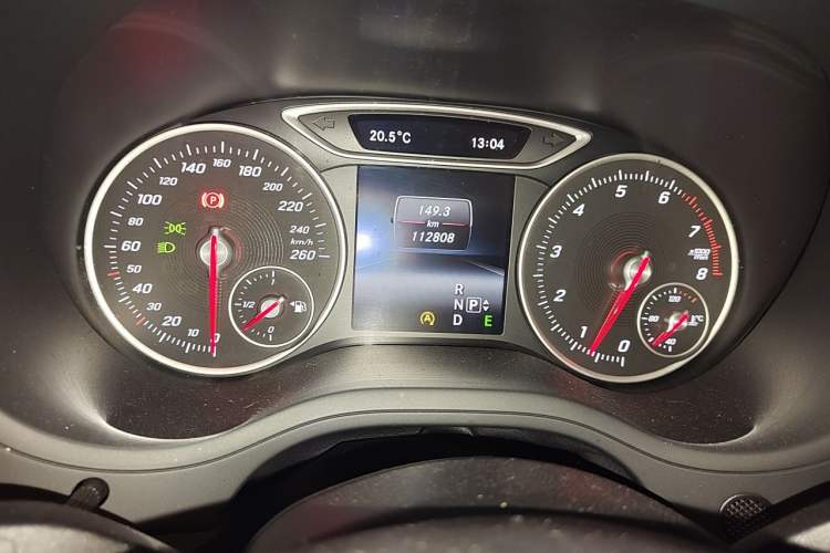 Used Mercedes-Benz B-Class 2015 B 200 Sport Edition Instrument Cluster